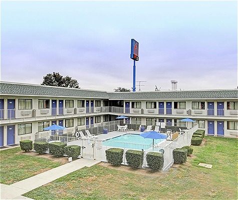 Motel 6 San Marcos